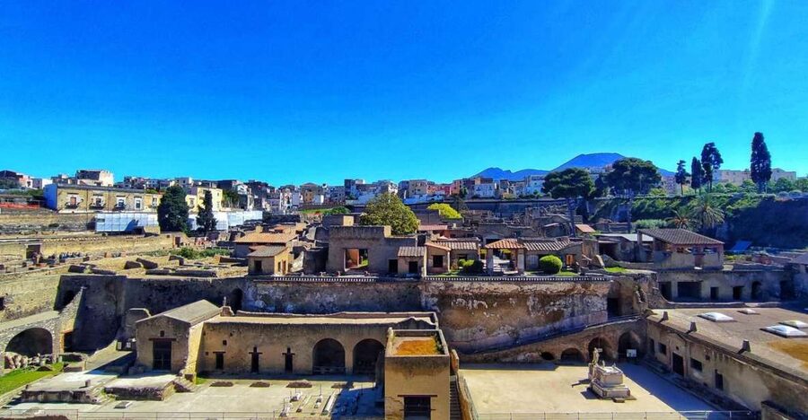Sorrento: Pompeii & Herculaneum Day Trip Entry and Lunch - Why this Sorrento day trip works