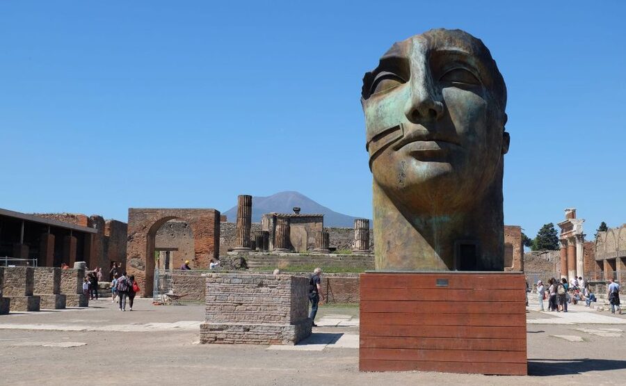 Sorrento: Pompeii & Herculaneum Day Trip Entry and Lunch - Cantine Sorrentino brings a welcome pause