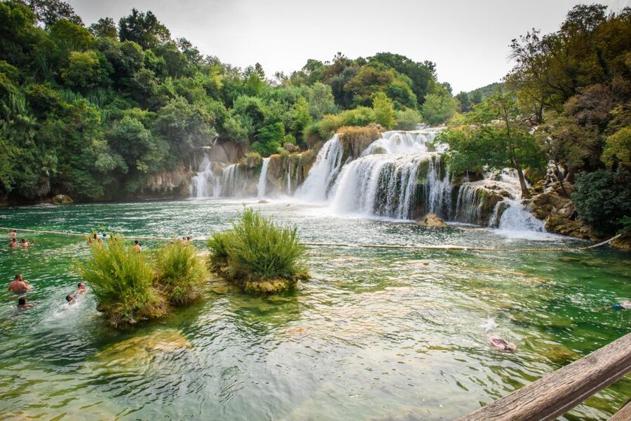 Split/Trogir: Krka National Park Day Trip with Wine Tasting - The Krka river boat to Skradin