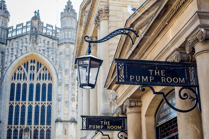 Stonehenge and Bath Day Trip from London with Optional Roman Baths Visit - Leaving Victoria at 8:30 a.m.