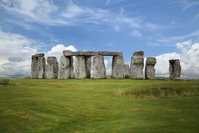 Stonehenge Shuttle Bus from London with Optional Fish & Chips - Key Points Before You Book