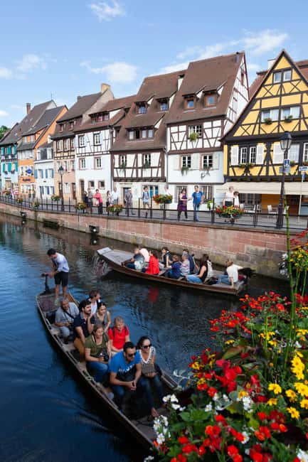 Strasbourg: Full-Day Small Group Tour to Colmar & Riquewihr - Christmas markets add charm and pressure