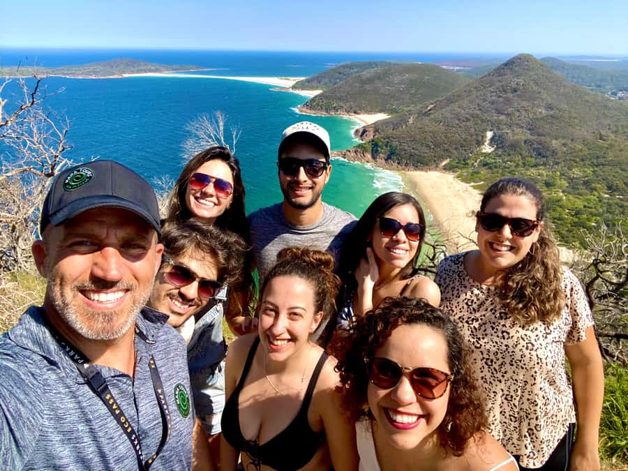Sydney: Port Stephens Day Trip with Dolphin Cruise or Hike - Nelson Bay gives you lunch and breathing room