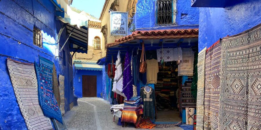 Tangier: Guided Day Trip to Chefchaouen - Shops, lunch, and the question of free time