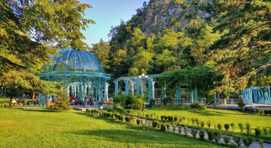 Tbilisi: Vardzia, Khertvisi, Rabati & Borjomi Day Trip - Who should book this Georgian day trip?