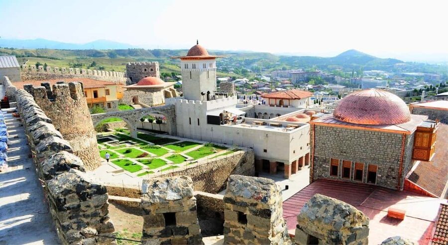 Tbilisi: Vardzia, Khertvisi, Rabati & Borjomi Day Trip - Starting in Tbilisi and crossing into Samtskhe-Javakheti