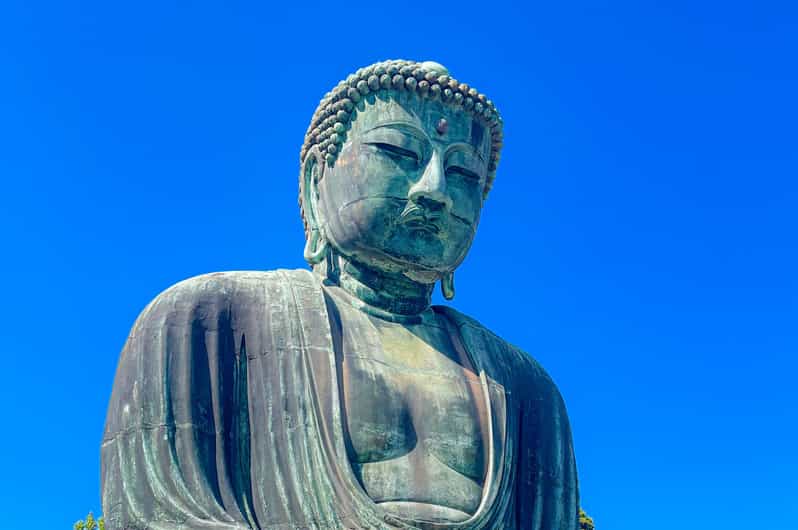 Tokyo: Day Trip to Kamakura in Spanish - Spanish - Hase-dera and the old tram ride