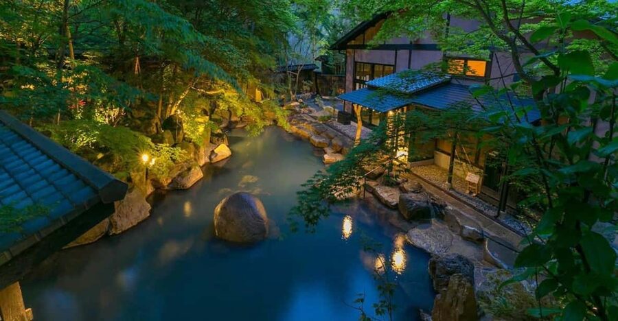 Tokyo: Onsen, Arts, and Nature Day Trip to Fuji and Hakone - Fuji viewpoints and the mountain gamble