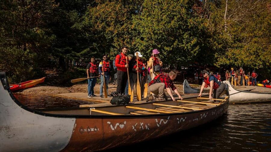 Toronto: Algonquin Park and Ragged Falls Day Trip - Wildlife, weather, and the value of a guide