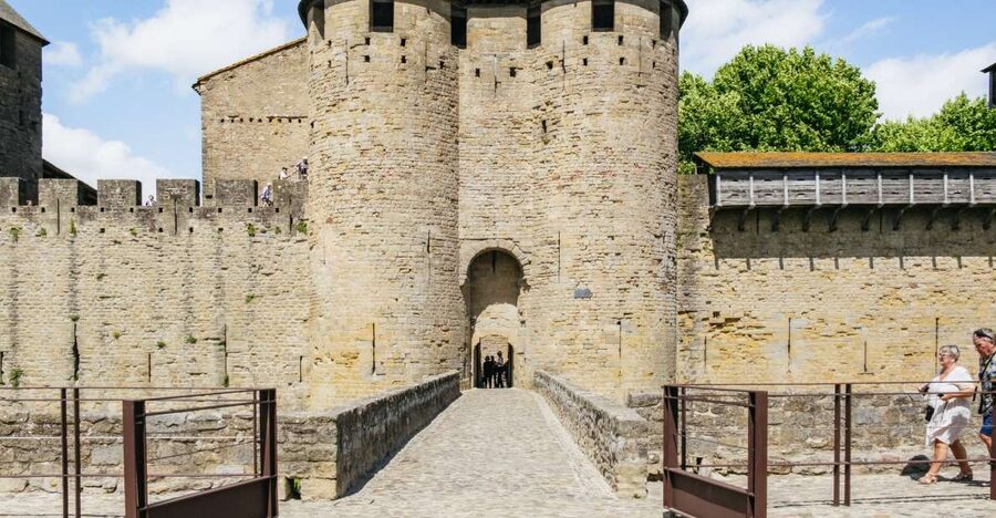Toulouse: Carcassonne Day Trip by Coach with Audioguide - Leaving Toulouse at 9:30 AM
