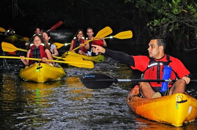 Two-in-One Day Trip: El Yunque and Bio Bay Tour with Transport - The restaurant break between adventures