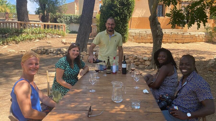 Valencia: Utiel-Requena Cave & Winery Day Trip with Tasting - Vera de Estenas and the Family Estate