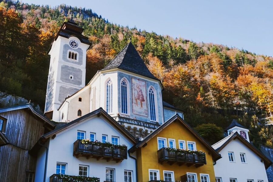 Vienna: Hallstatt Day Trip with Boat Ride Option - Schloss Ort and Its Wooden Wedding Bridge