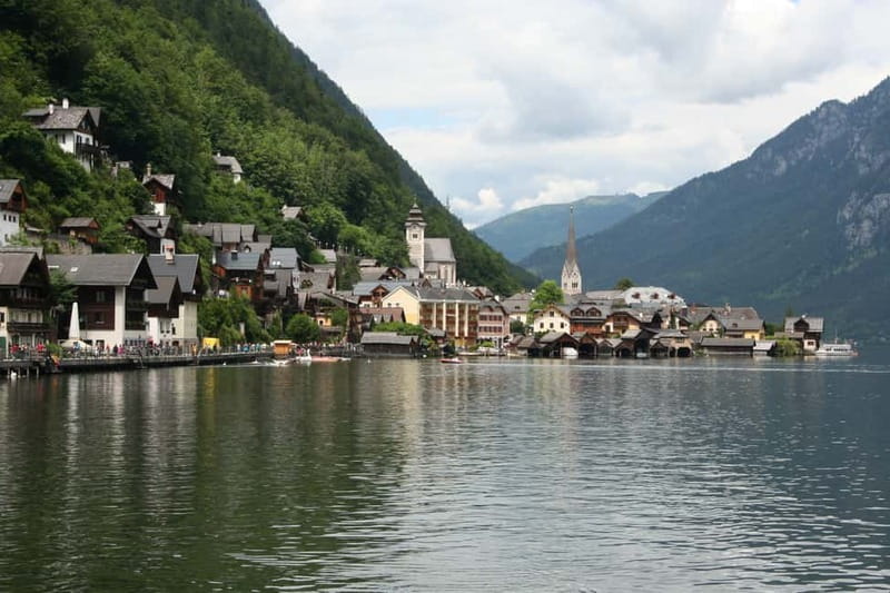 Vienna: Hallstatt, Salzburg, Melk, Alps & Lakes Day Trip - The key facts at a glance