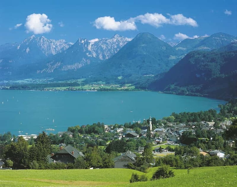 Vienna: Hallstatt, Salzburg, Melk, Alps & Lakes Day Trip - Melk Abbey and the Wachau Valley in 45 minutes