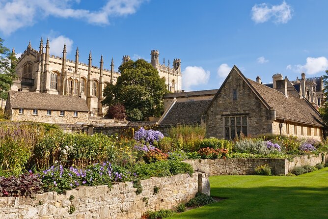 Warwick Castle, Oxford, Stratford-upon-Avon & Cotswolds Day trip - The guides and drivers make the difference