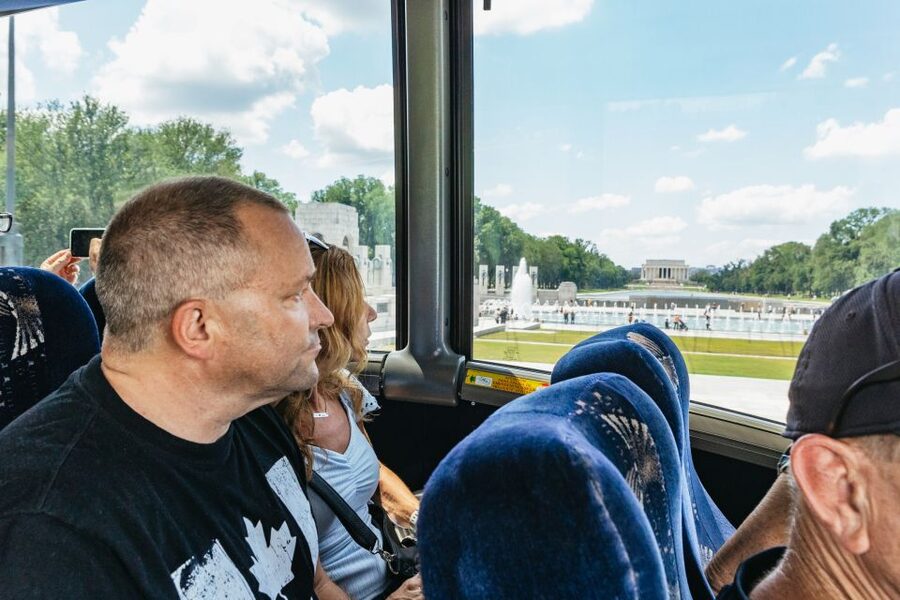 Washington DC Day Trip by Bus from New York City - Lincoln Memorial and the National Mall