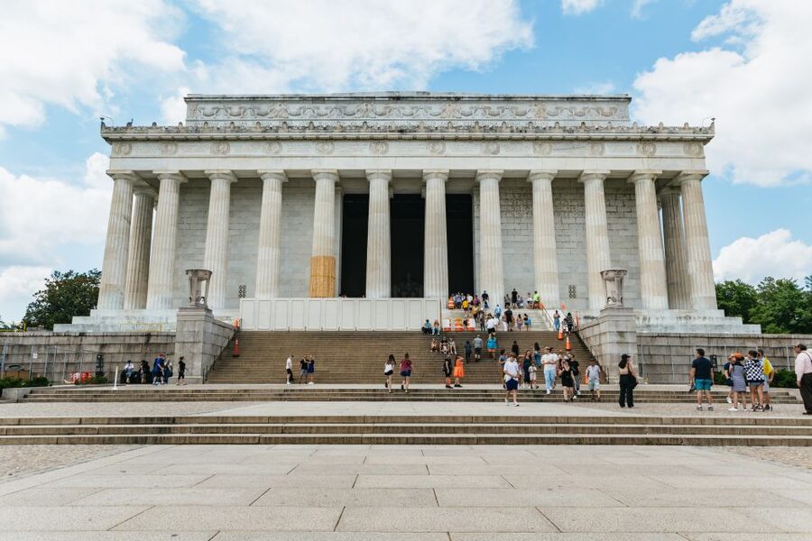 Washington DC Day Trip by Bus from New York City - Jefferson Memorial and the story of the republic
