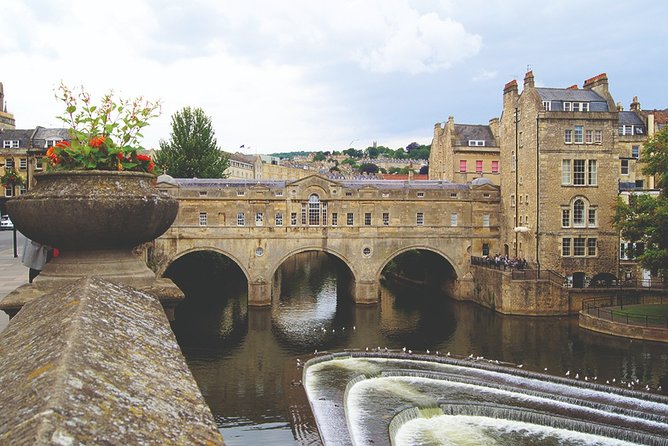 Windsor, Stonehenge and Bath Day Trip from London Spanish - Price, ticket choices, and what you receive