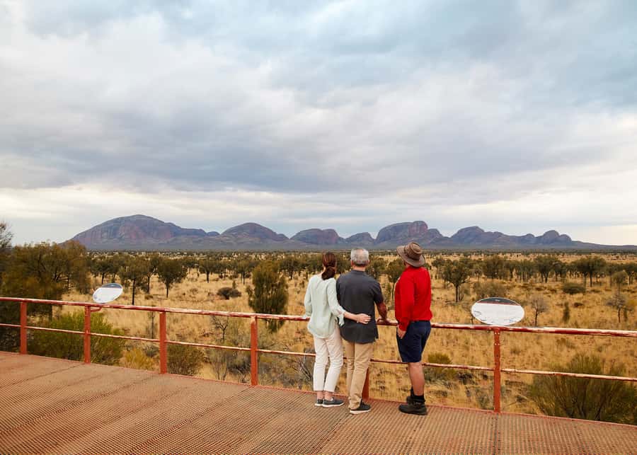Yulara: Uluru Sunrise and Kata Tjuta Day Trip by Bus - Should you book this Uluru sunrise tour?